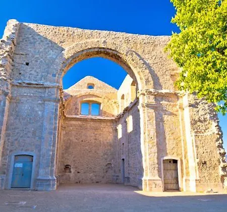 Gallery Megan2 With Parking Lejlighed