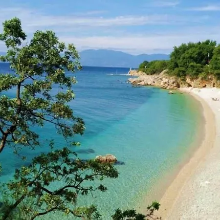 Gallery Megan2 With Parking *