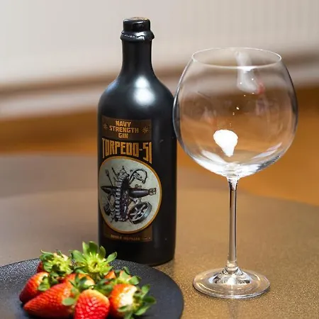 アパート Gallery Megan2 With Parking *