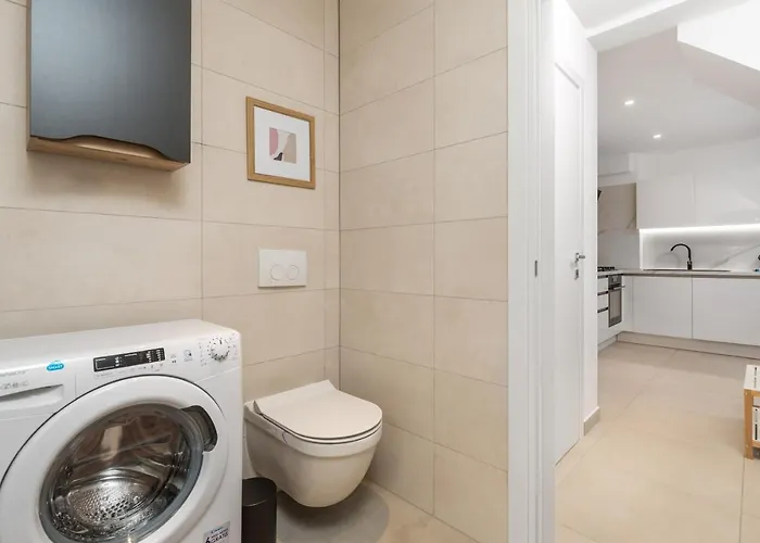 شقة Gallery Megan2 With Parking كاستاف